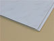 Los paneles de techo blancos de los techos/PVC del descenso del vinilo con los modelos de la teja